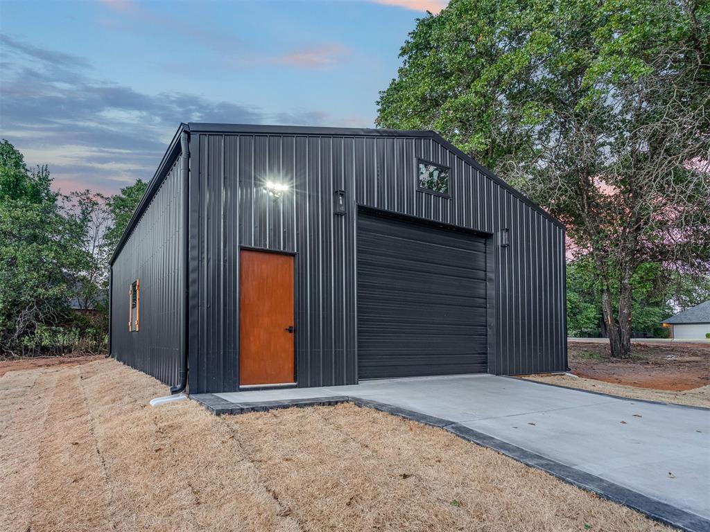14 Hackney Drive Property Photo 2