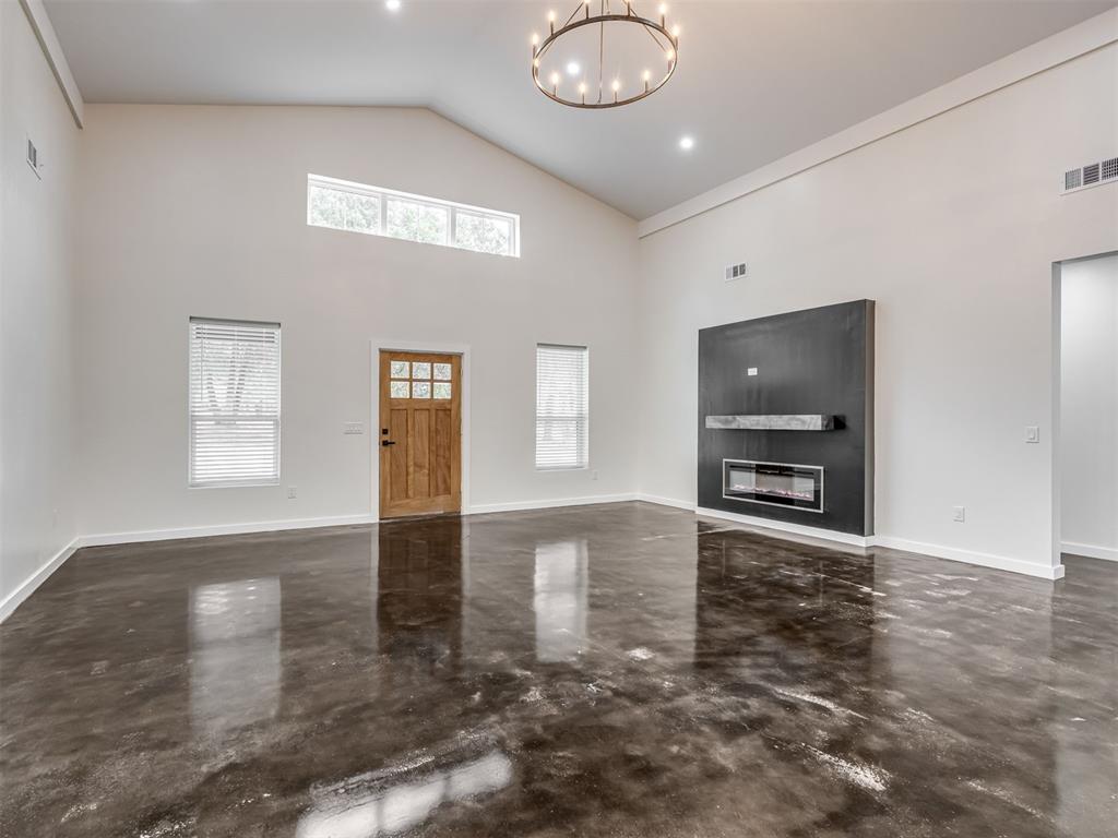 14 Hackney Drive Property Photo 12