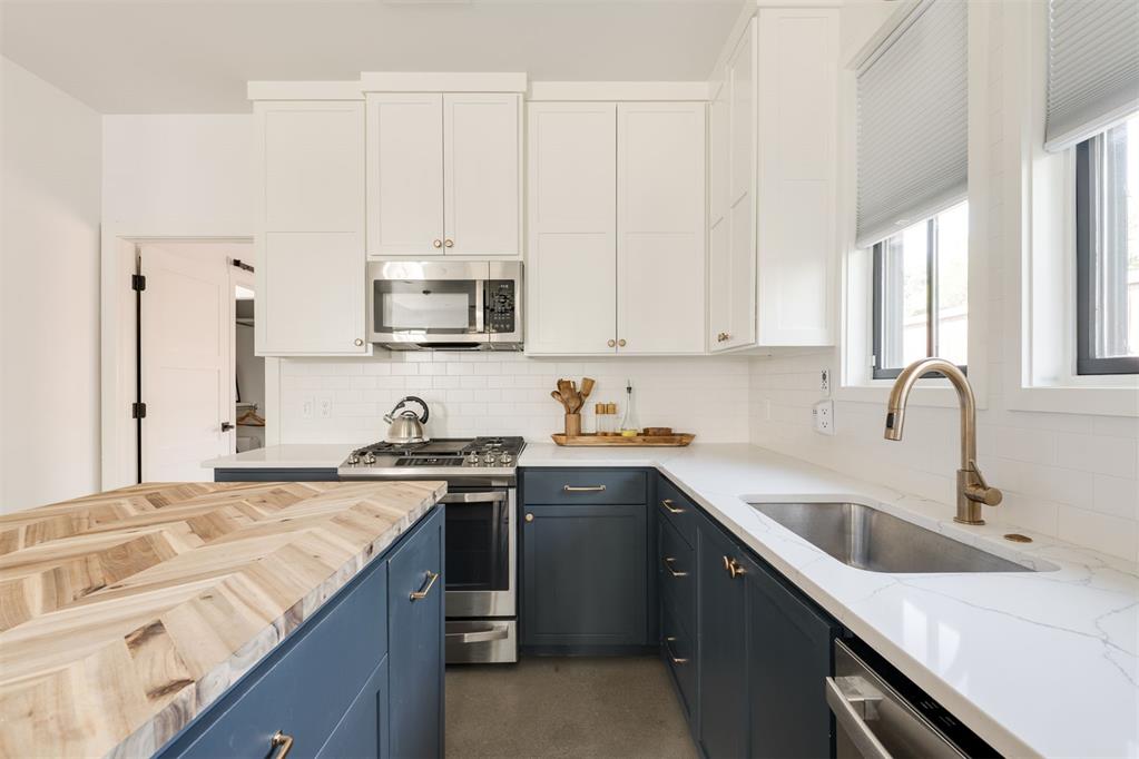 1805 Oso Avenue Property Photo 14