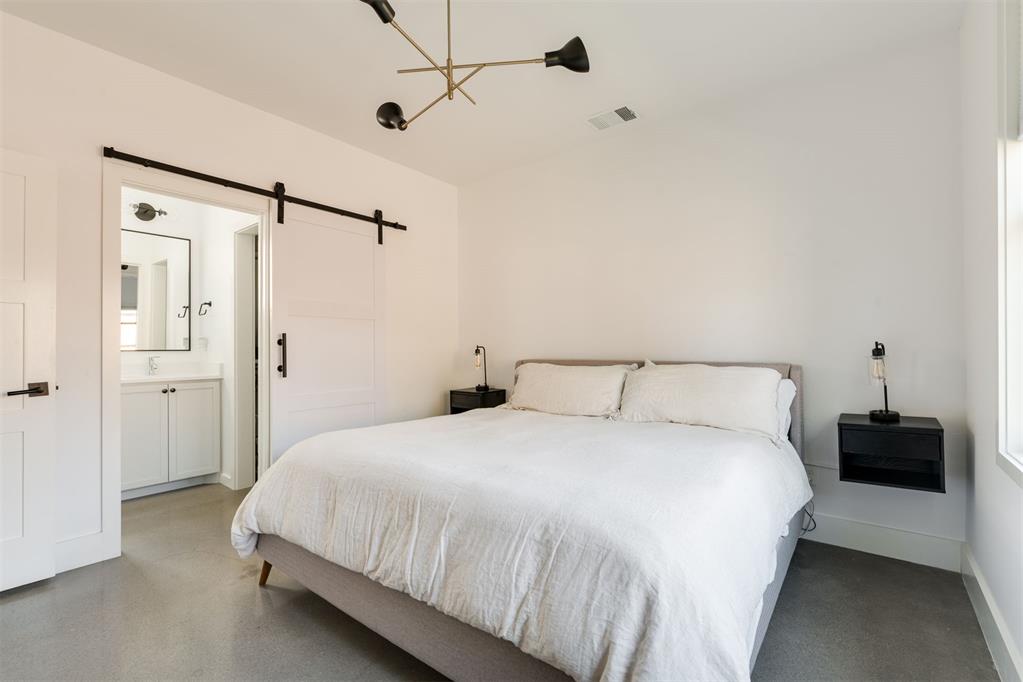 1805 Oso Avenue Property Photo 19