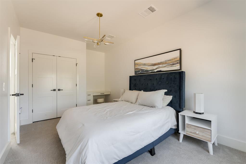 1805 Oso Avenue Property Photo 24