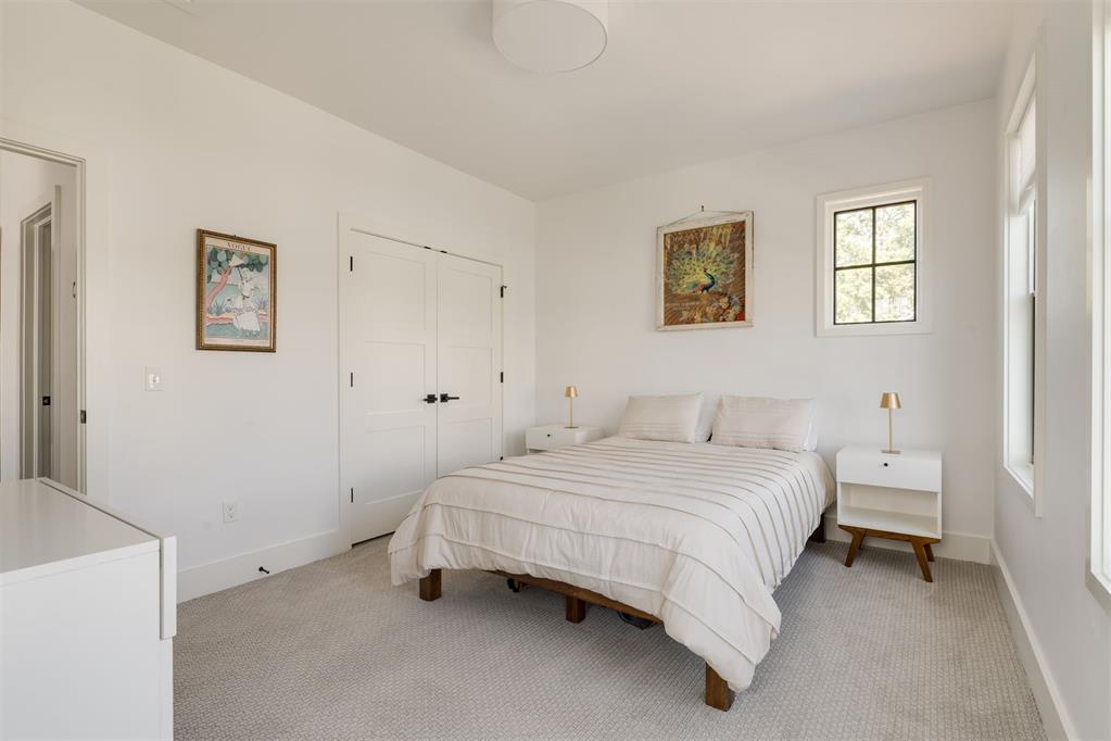 1805 Oso Avenue Property Photo 28