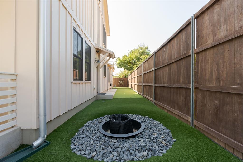 1805 Oso Avenue Property Photo 30
