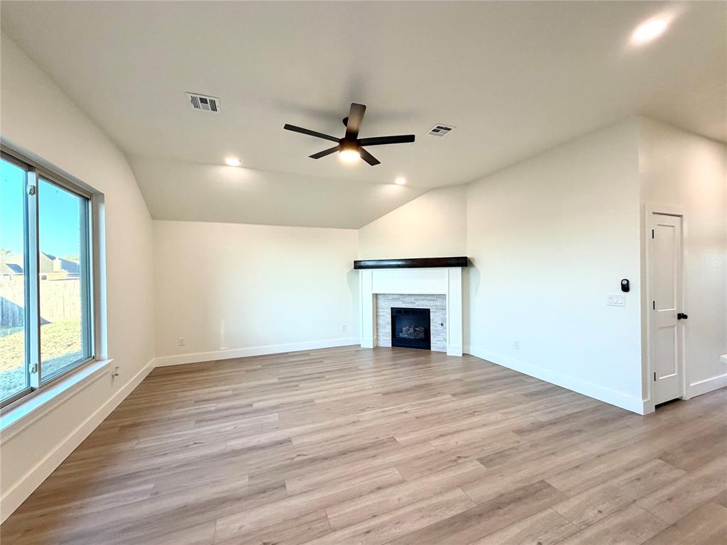 24 SW 132nd Street Property Photo 1