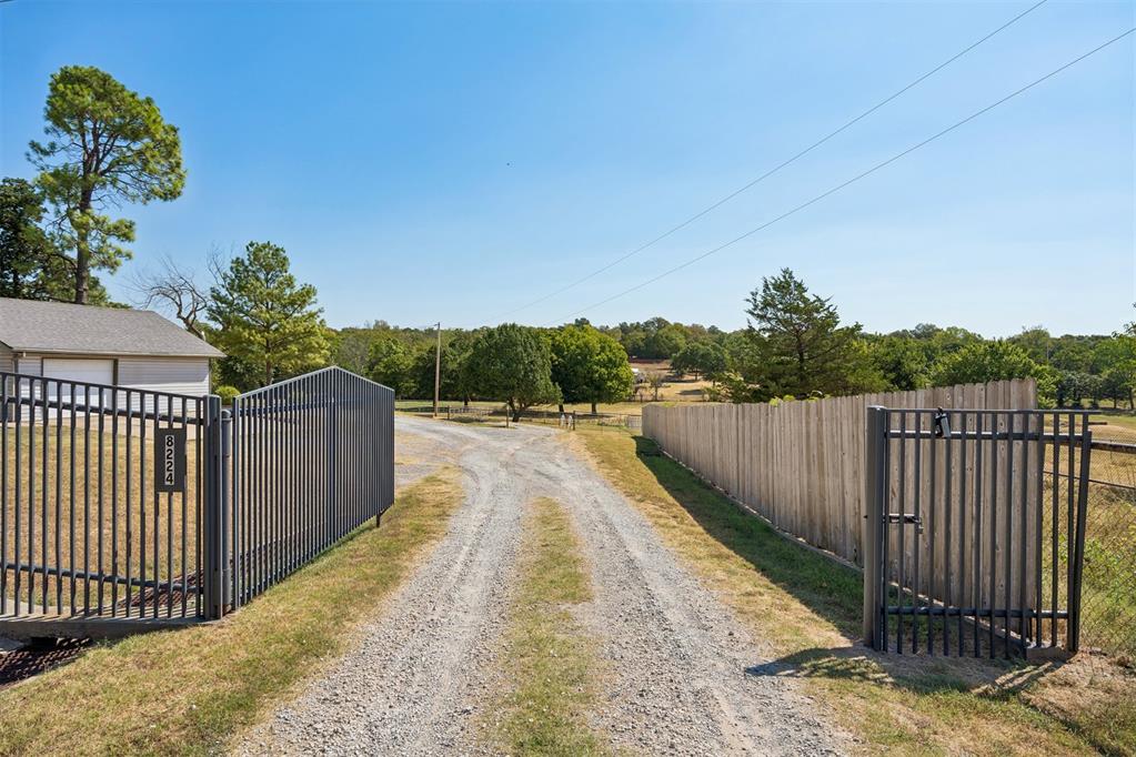8224 Kasbaum Lane Property Photo 2