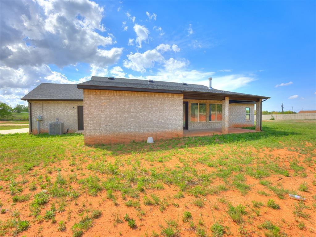 10130 S Meadows Lane Property Photo 4