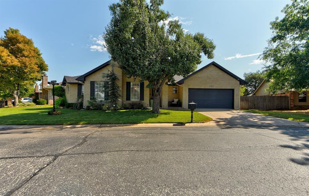 11900 Barrywood Drive Property Photo 1