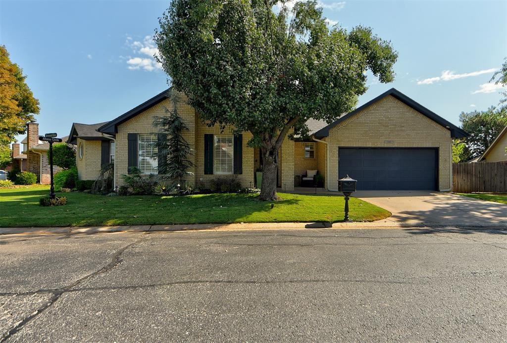 11900 Barrywood Drive Property Photo 2