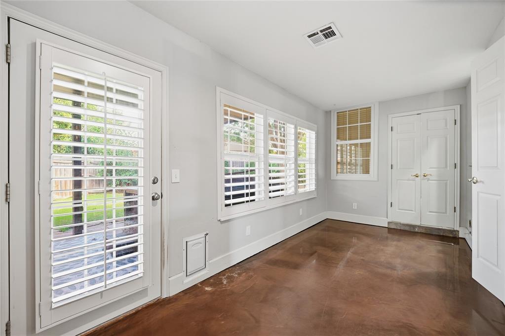11900 Barrywood Drive Property Photo 28