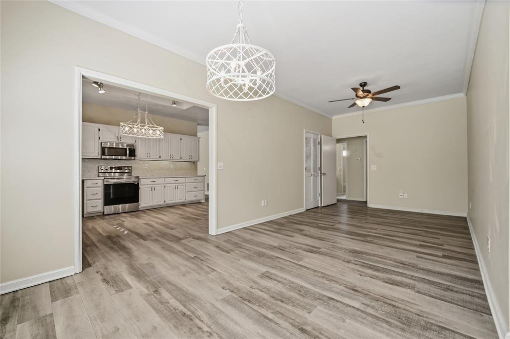 11912 Barrywood Drive Property Photo 16