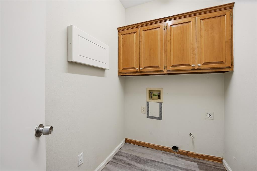 11912 Barrywood Drive Property Photo 19