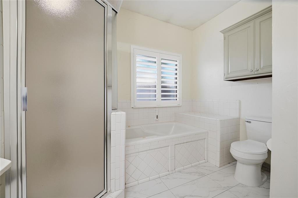 11912 Barrywood Drive Property Photo 24