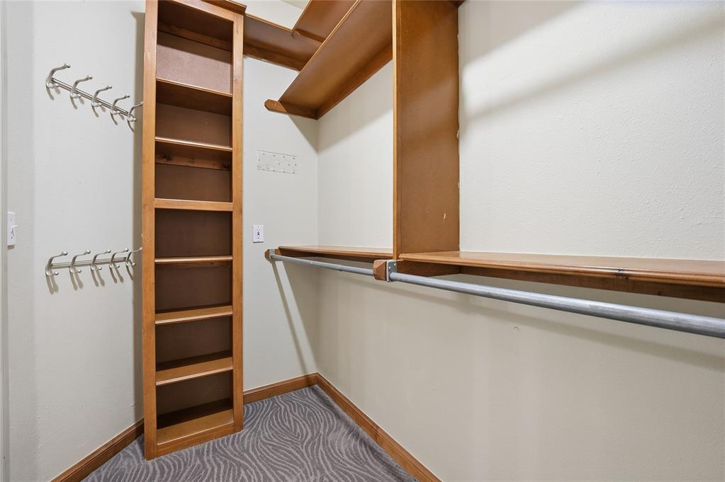 11912 Barrywood Drive Property Photo 25