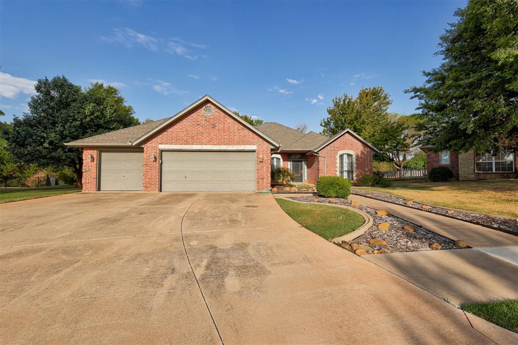 1772 Lake Shadows Court Property Photo 2