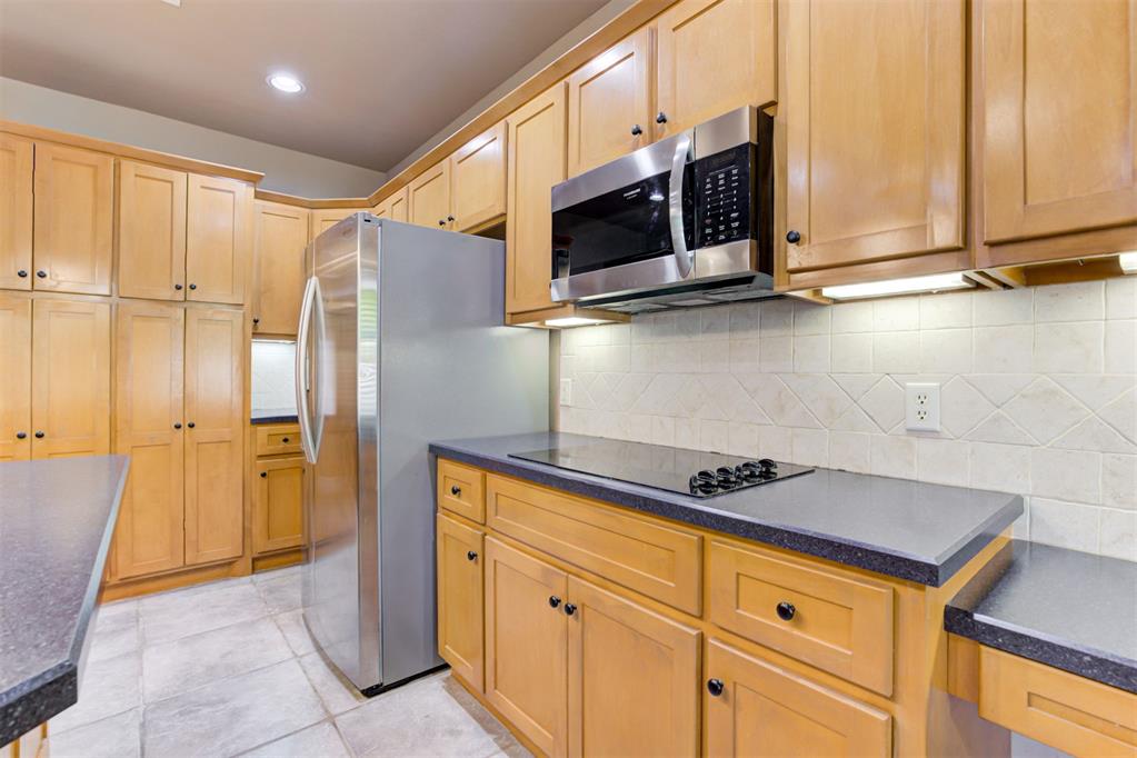 1772 Lake Shadows Court Property Photo 10