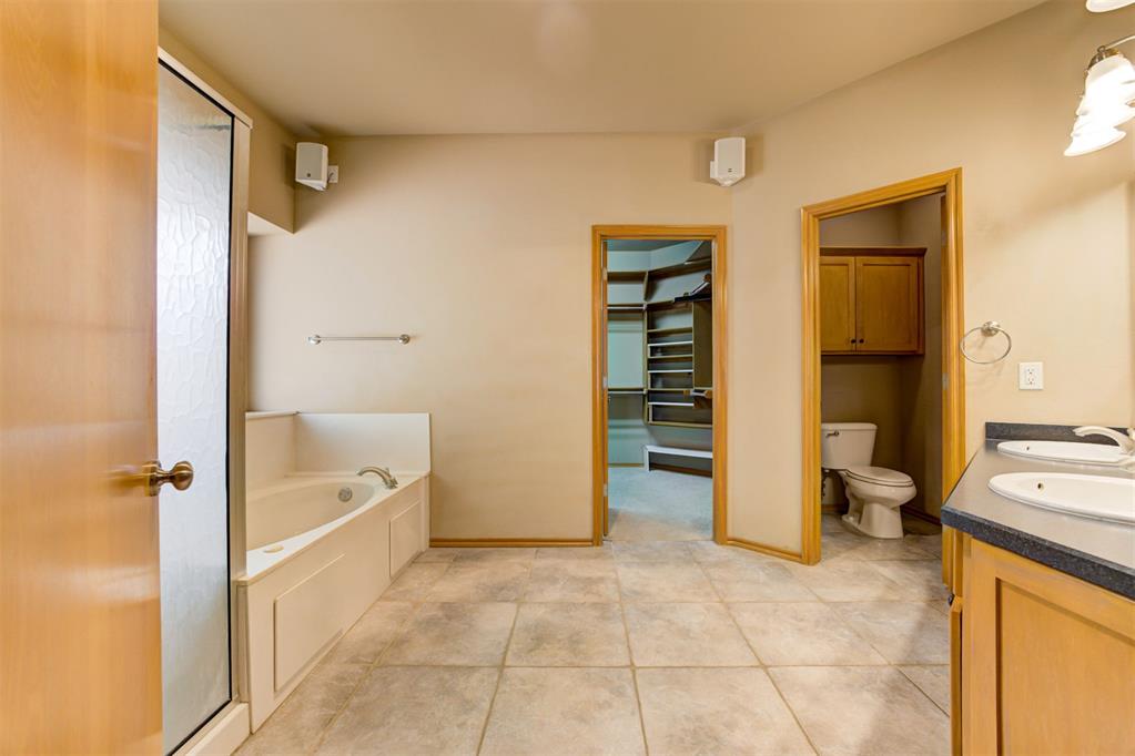 1772 Lake Shadows Court Property Photo 14