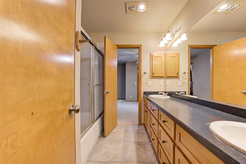 1772 Lake Shadows Court Property Photo 30