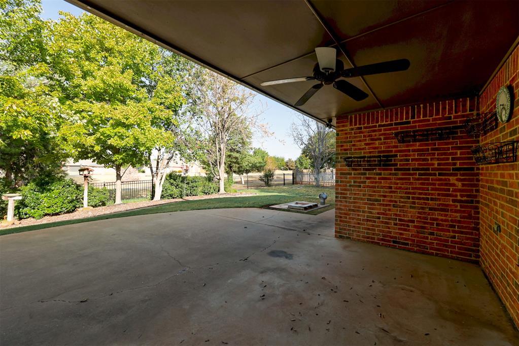 1772 Lake Shadows Court Property Photo 37