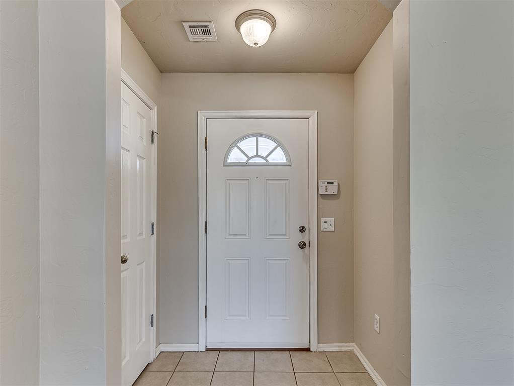 4303 Se 57th Street Property Photo 4