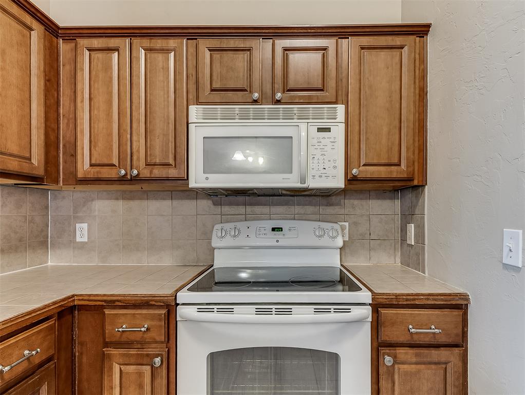 4303 Se 57th Street Property Photo 15