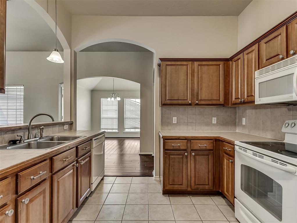 4303 Se 57th Street Property Photo 17