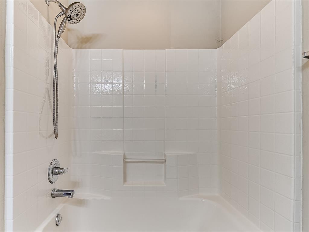 4303 Se 57th Street Property Photo 32