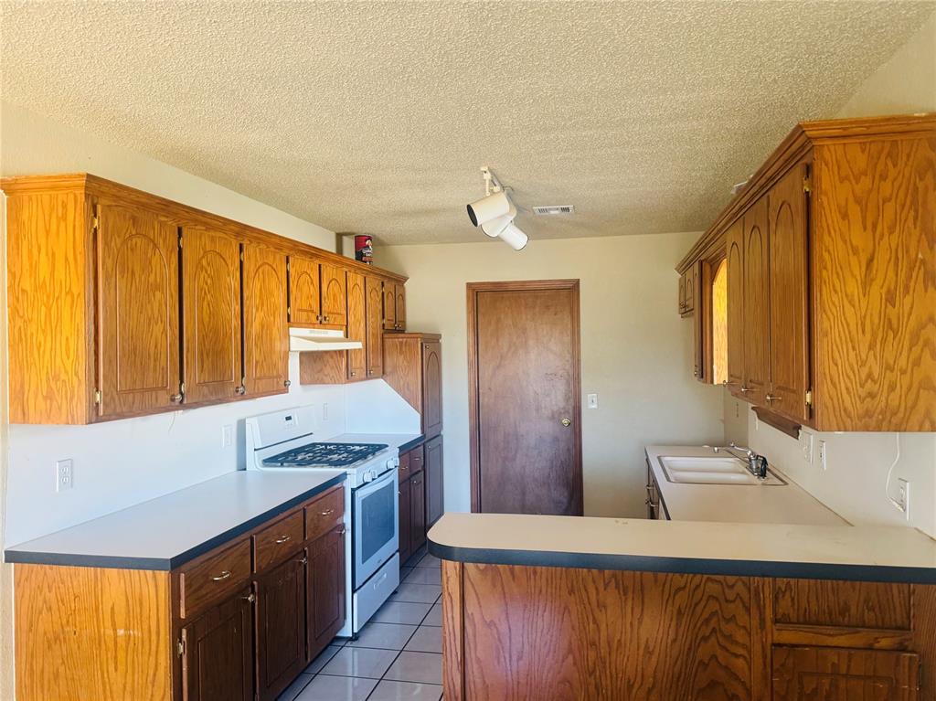 2821 Se 90th Street Property Photo 4
