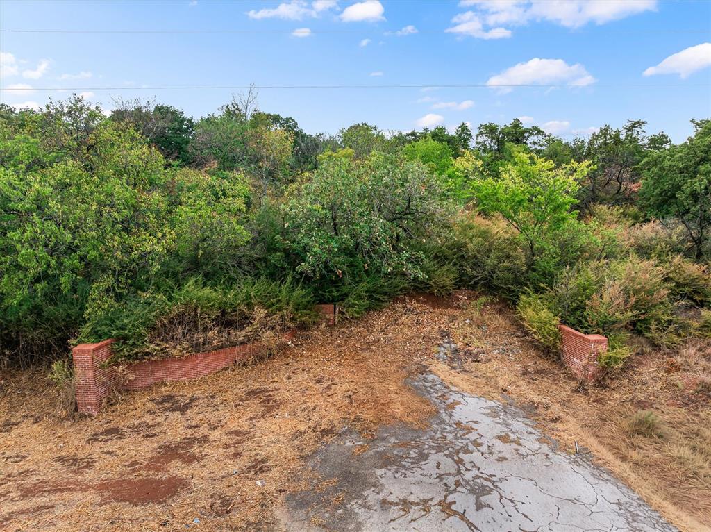 601 E I-44 Service Road Property Photo 2