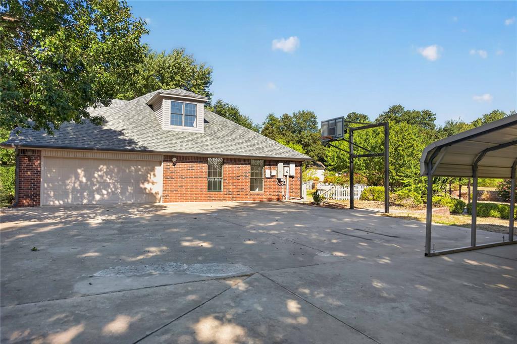 15301 Se 73rd Street Property Photo 3