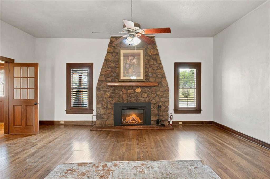 5550 Ne 50th Street Property Photo 8