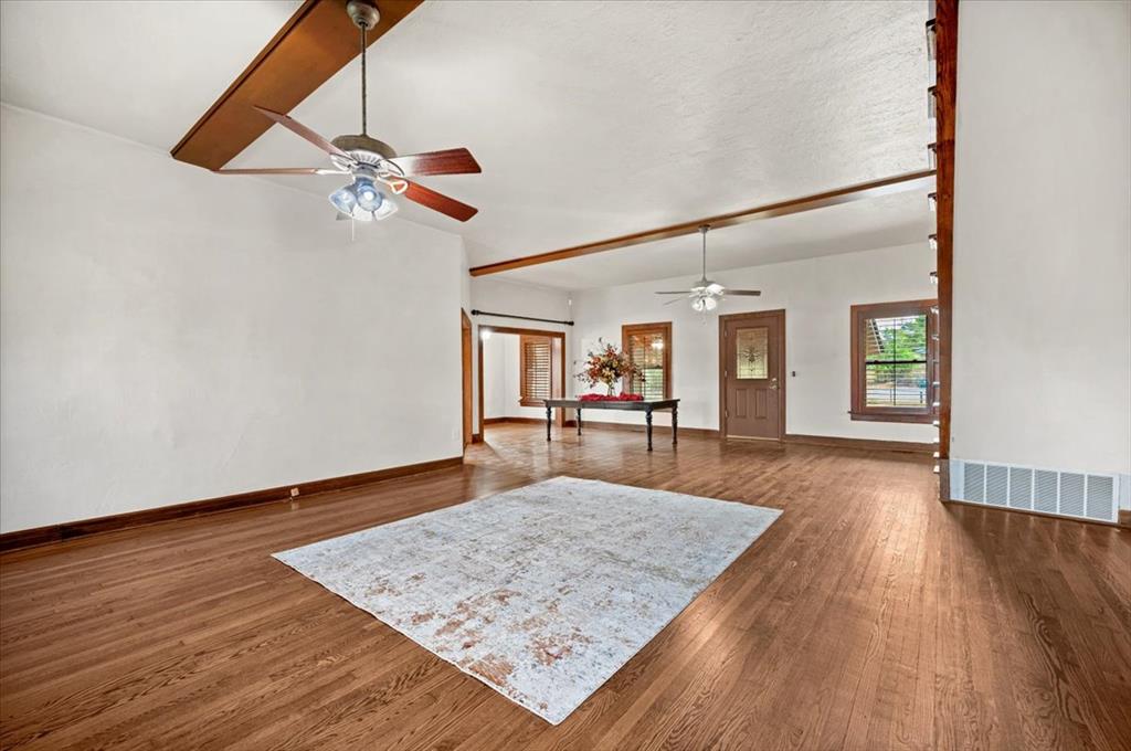 5550 Ne 50th Street Property Photo 9