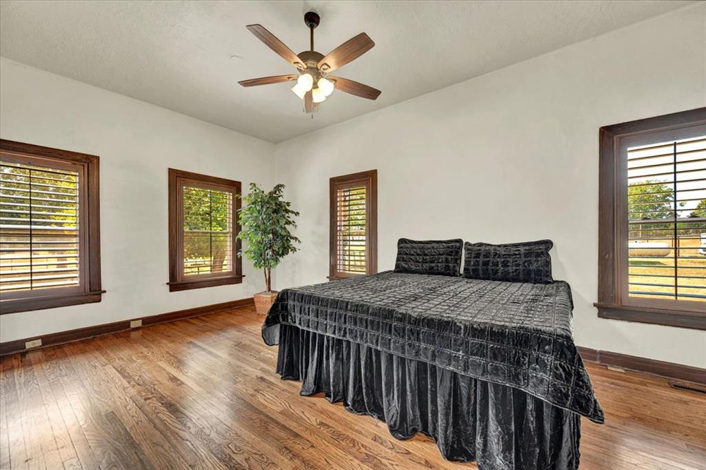 5550 Ne 50th Street Property Photo 29