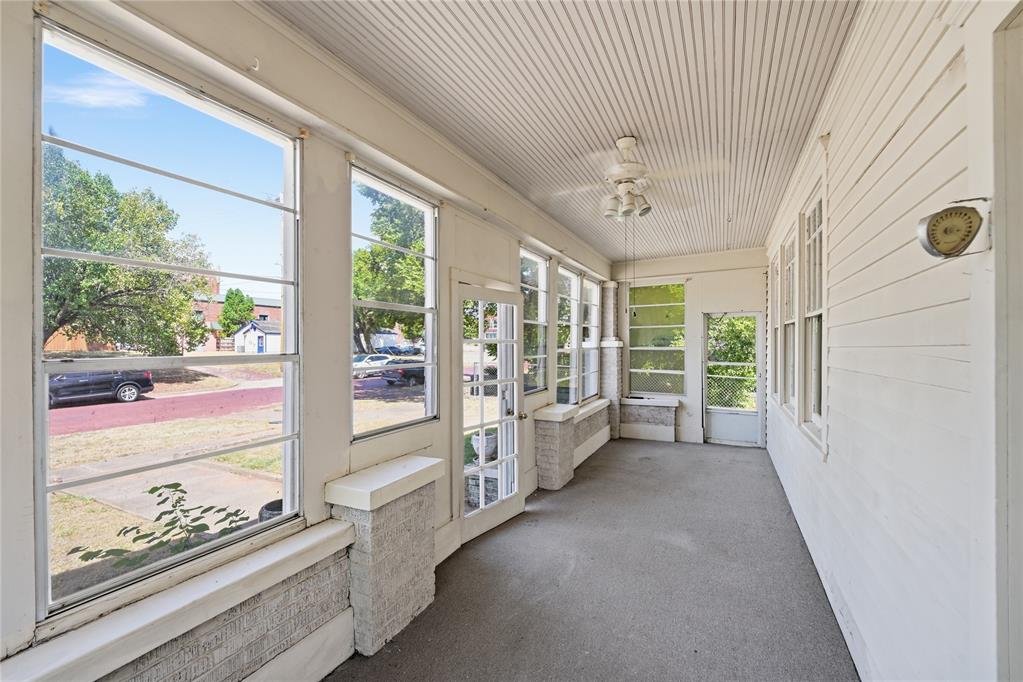 315 W Vilas Avenue Property Photo 1