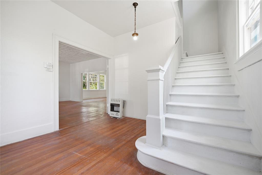 315 W Vilas Avenue Property Photo 4