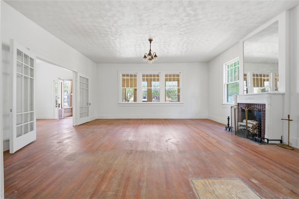 315 W Vilas Avenue Property Photo 6