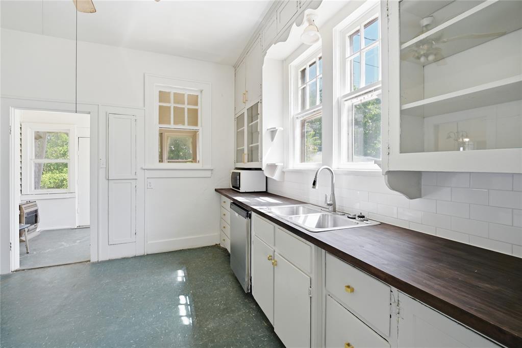 315 W Vilas Avenue Property Photo 10
