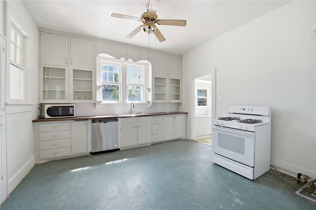 315 W Vilas Avenue Property Photo 11