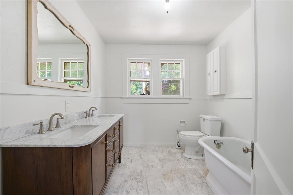 315 W Vilas Avenue Property Photo 14