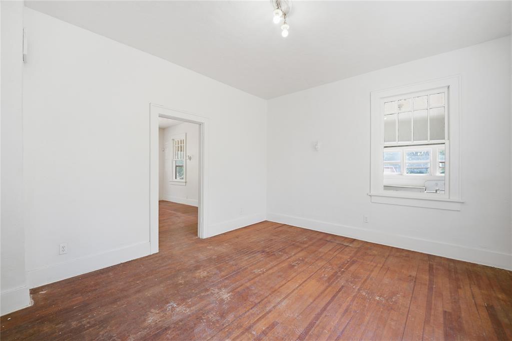 315 W Vilas Avenue Property Photo 18