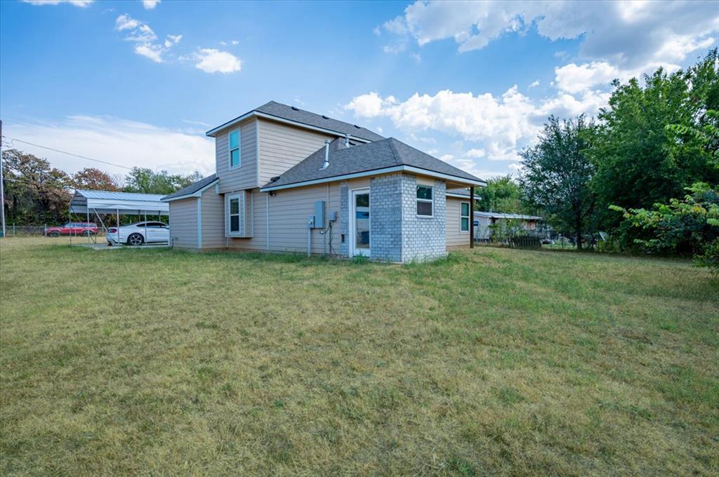 1825 N Myers Terrace Property Photo 10
