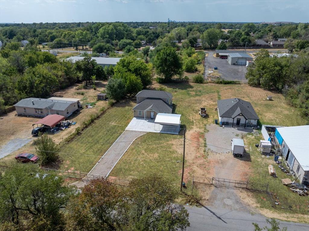 1825 N Myers Terrace Property Photo 15
