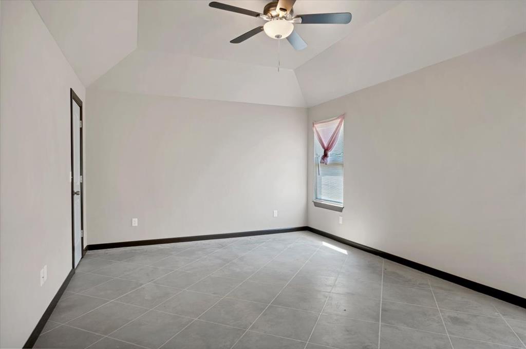 1825 N Myers Terrace Property Photo 27