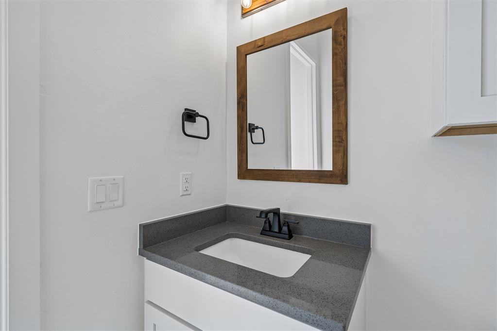 330 Old Farm Road Property Photo 37