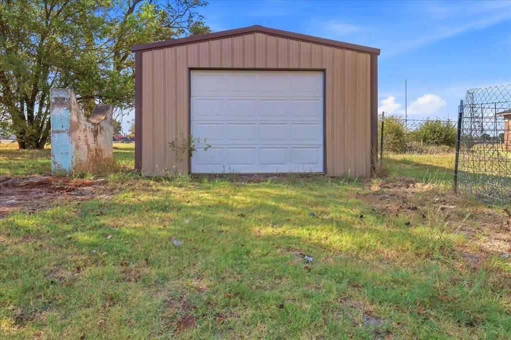 2201 E State Highway 66 Property Photo 23