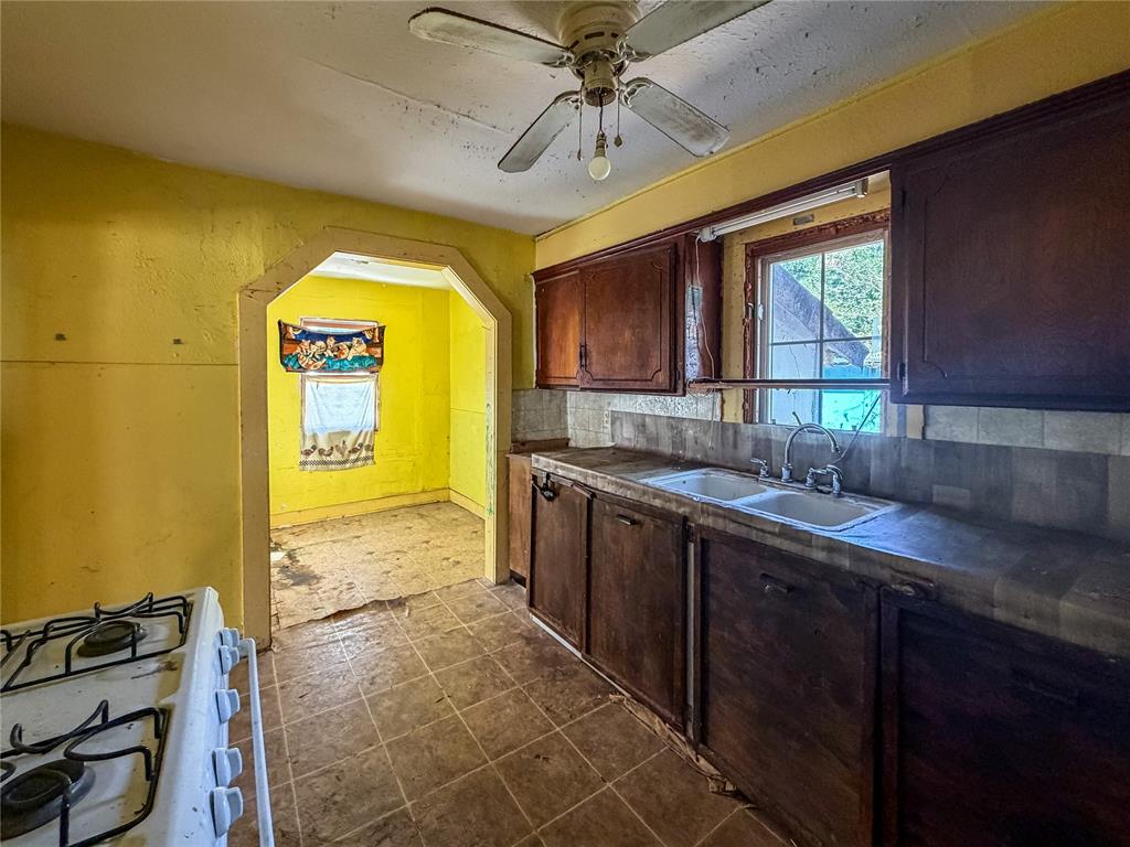 1413 Ne 15th Street Property Photo 9