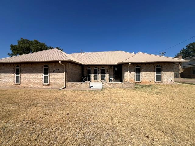 2600 N Robin Street Property Photo 1
