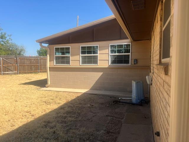 2600 N Robin Street Property Photo 5