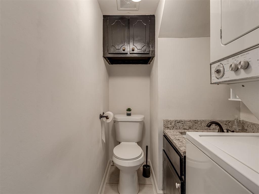 6742 N Meridian Avenue Property Photo 15