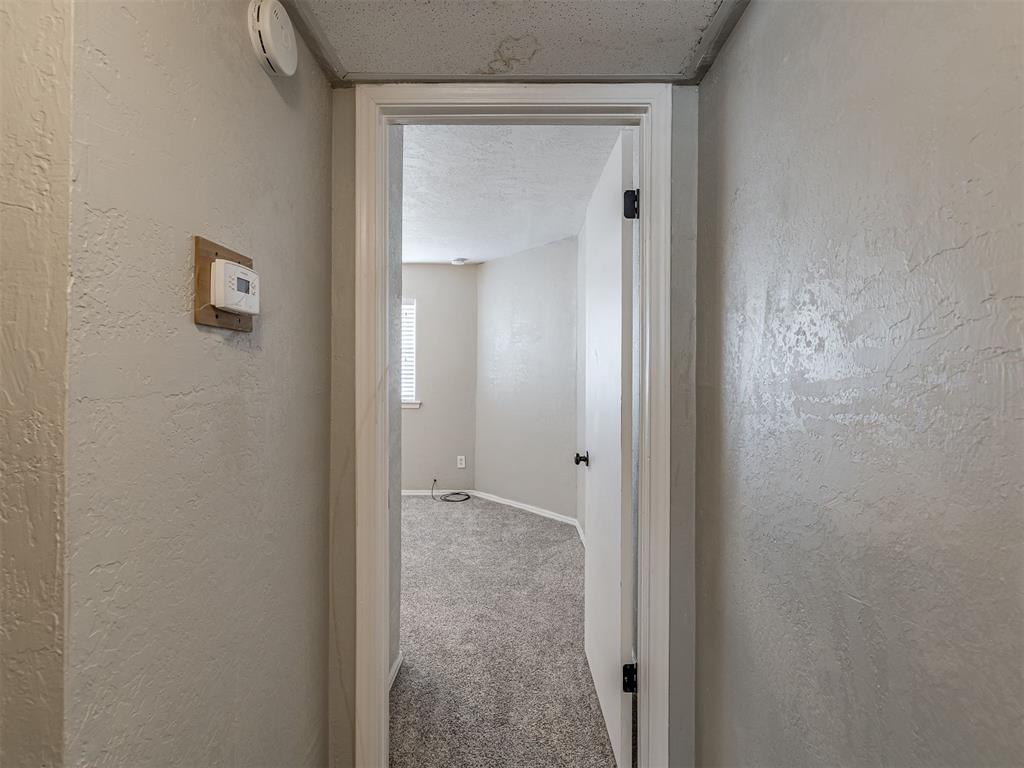 6742 N Meridian Avenue Property Photo 28