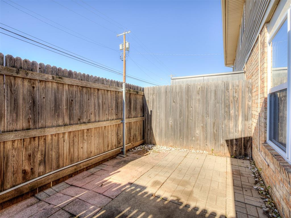 6742 N Meridian Avenue Property Photo 36
